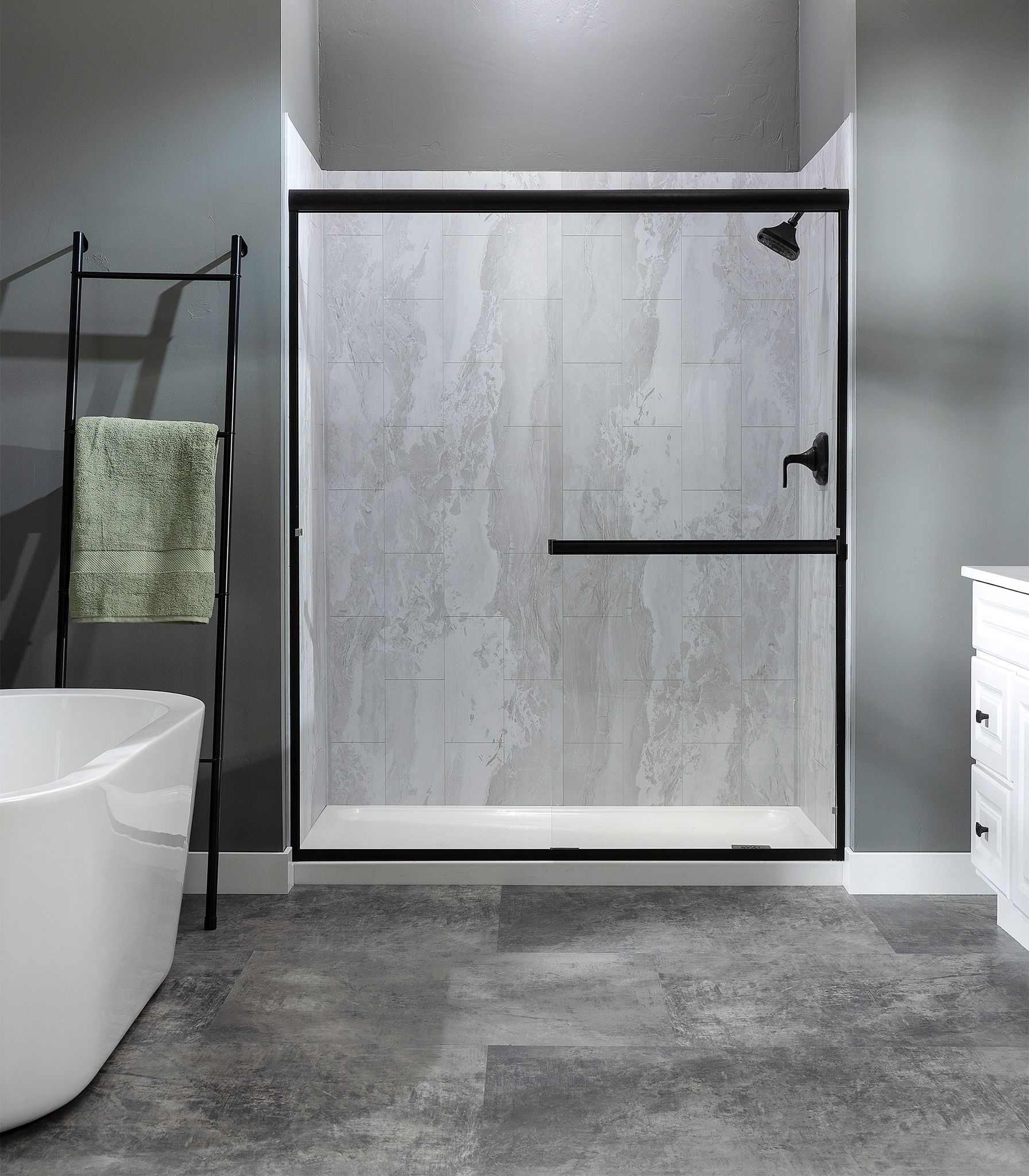 Iced Pewter Shower Wall Kit 32x60x78 | Quality Carpet Inc.