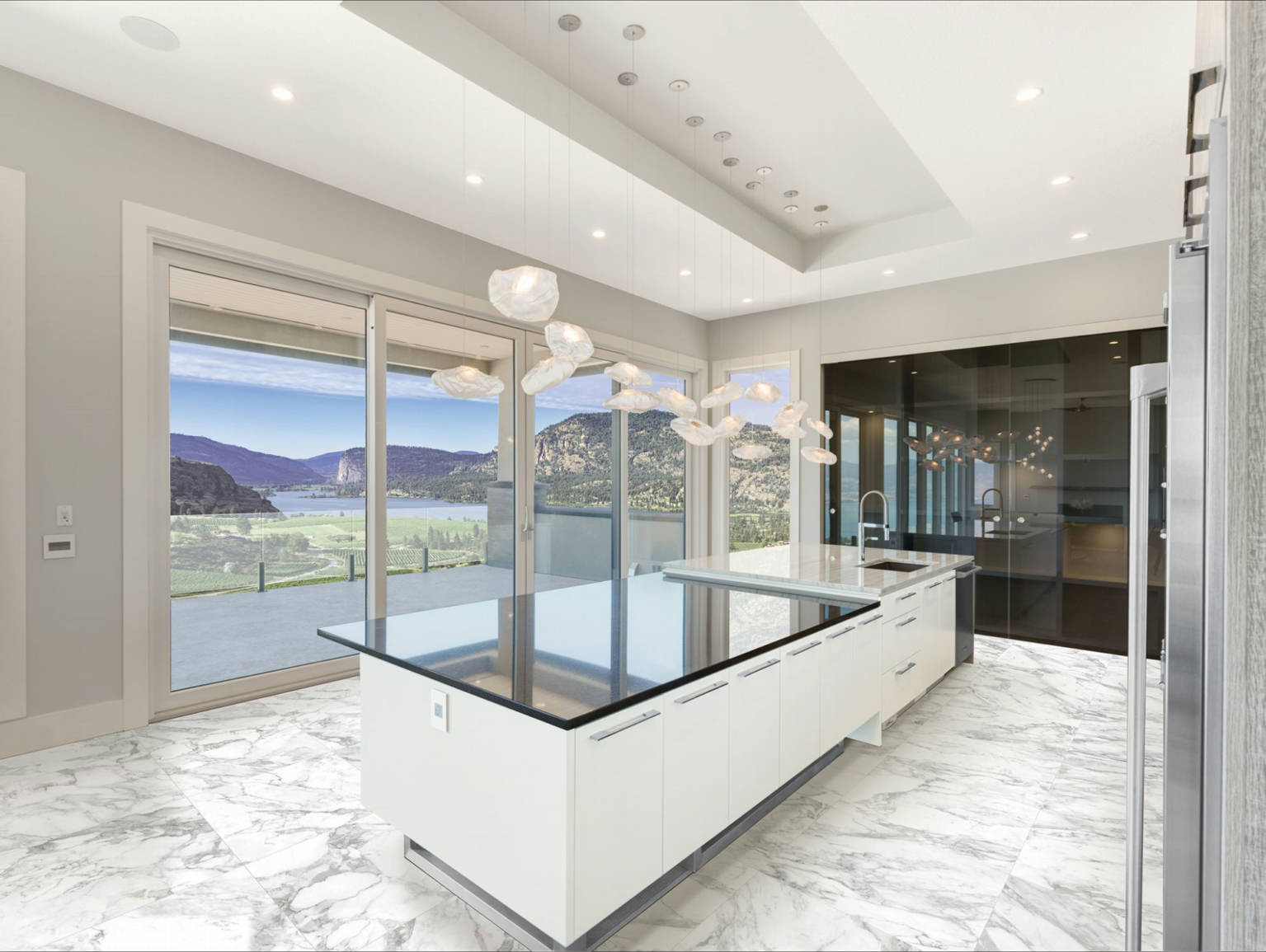 Luxury Arabescato Verona | Quality Carpet Inc.