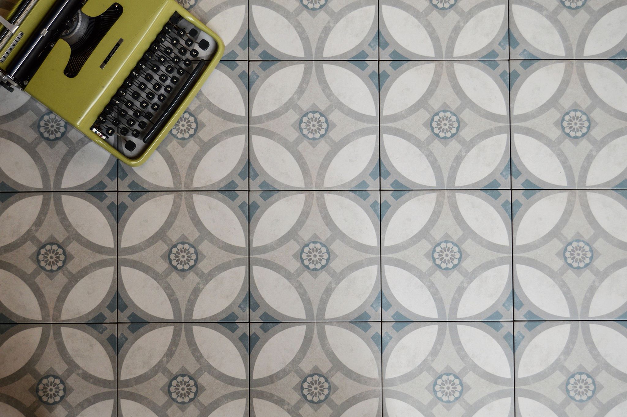 Tapestry Luxor 9x9 | Quality Carpet Inc.